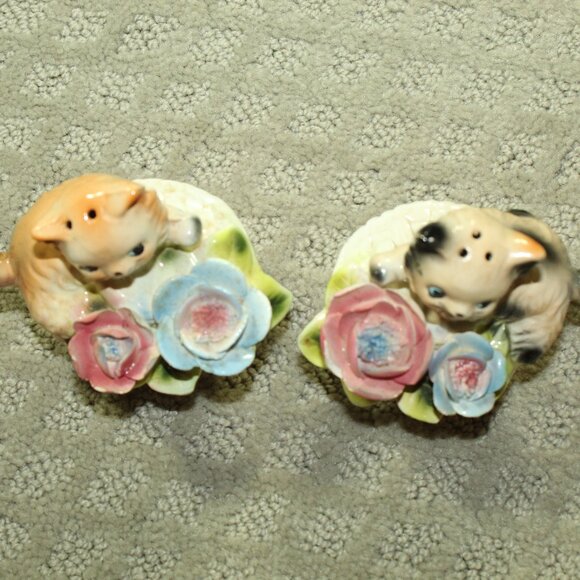 Original Arnat Creation Numbered Ceramic Cats in Flower Baskets Salt & Pepper Sh - Picture 3 of 7
